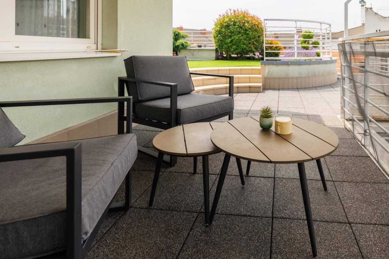 Penthouse Deluxe - Free Parking, Roof Garden Lejlighed
