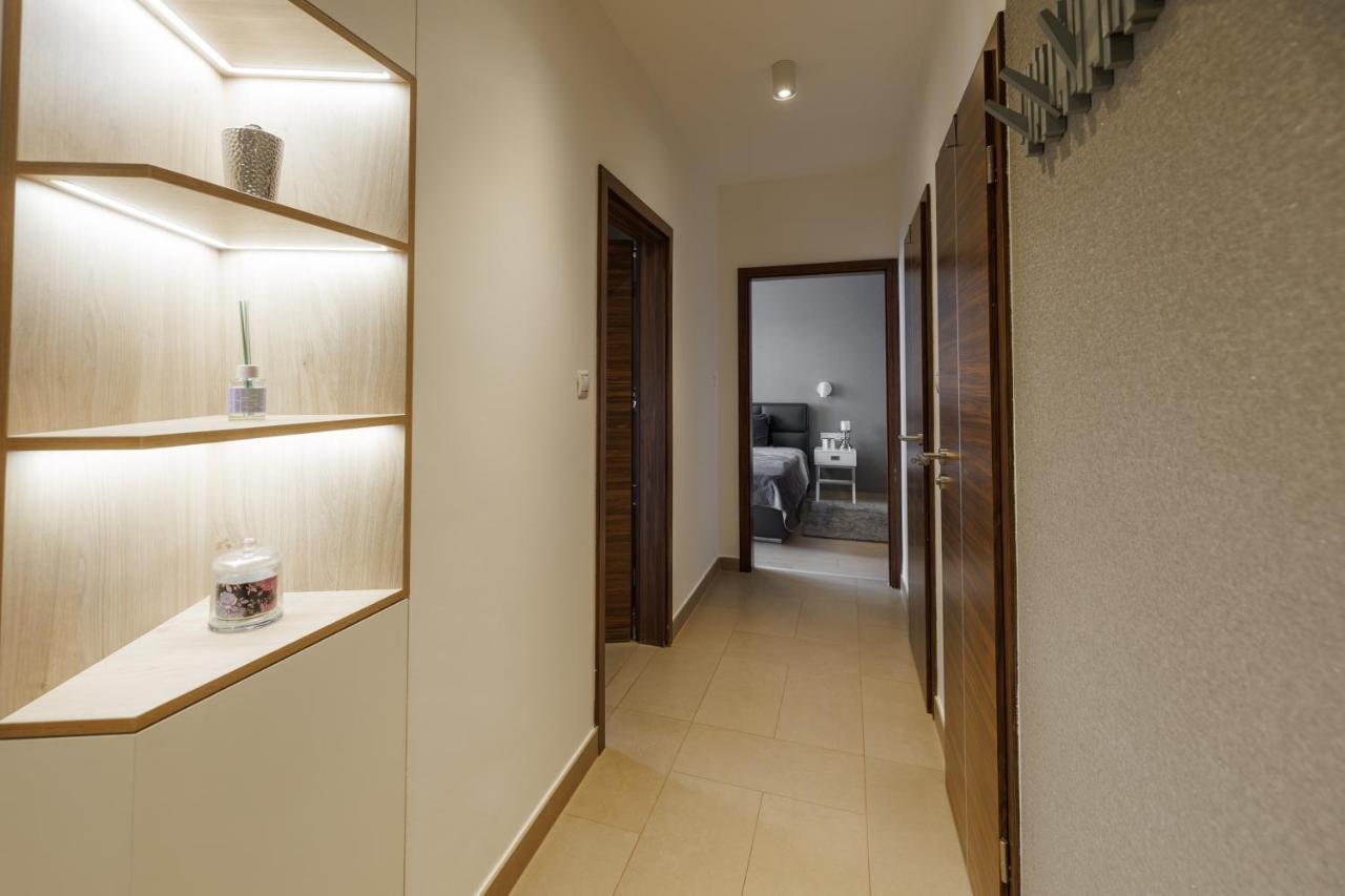 Penthouse Deluxe - Free Parking, Roof Garden Lejlighed *