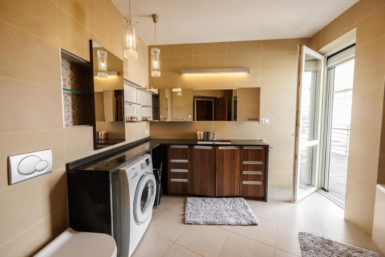 Penthouse Deluxe - Free Parking, Roof Garden Lejlighed Budapest