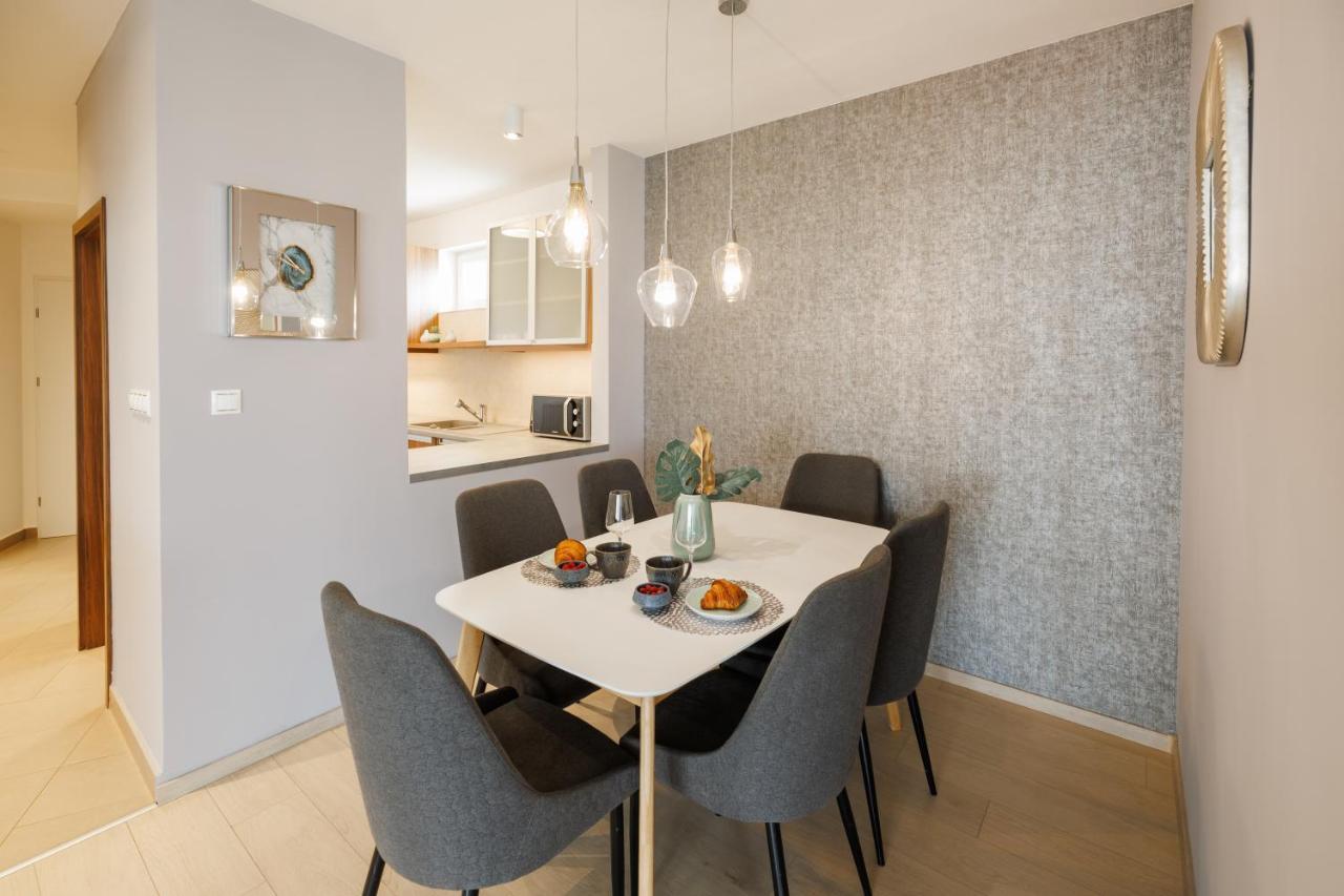 Penthouse Deluxe - Free Parking, Roof Garden Lejlighed