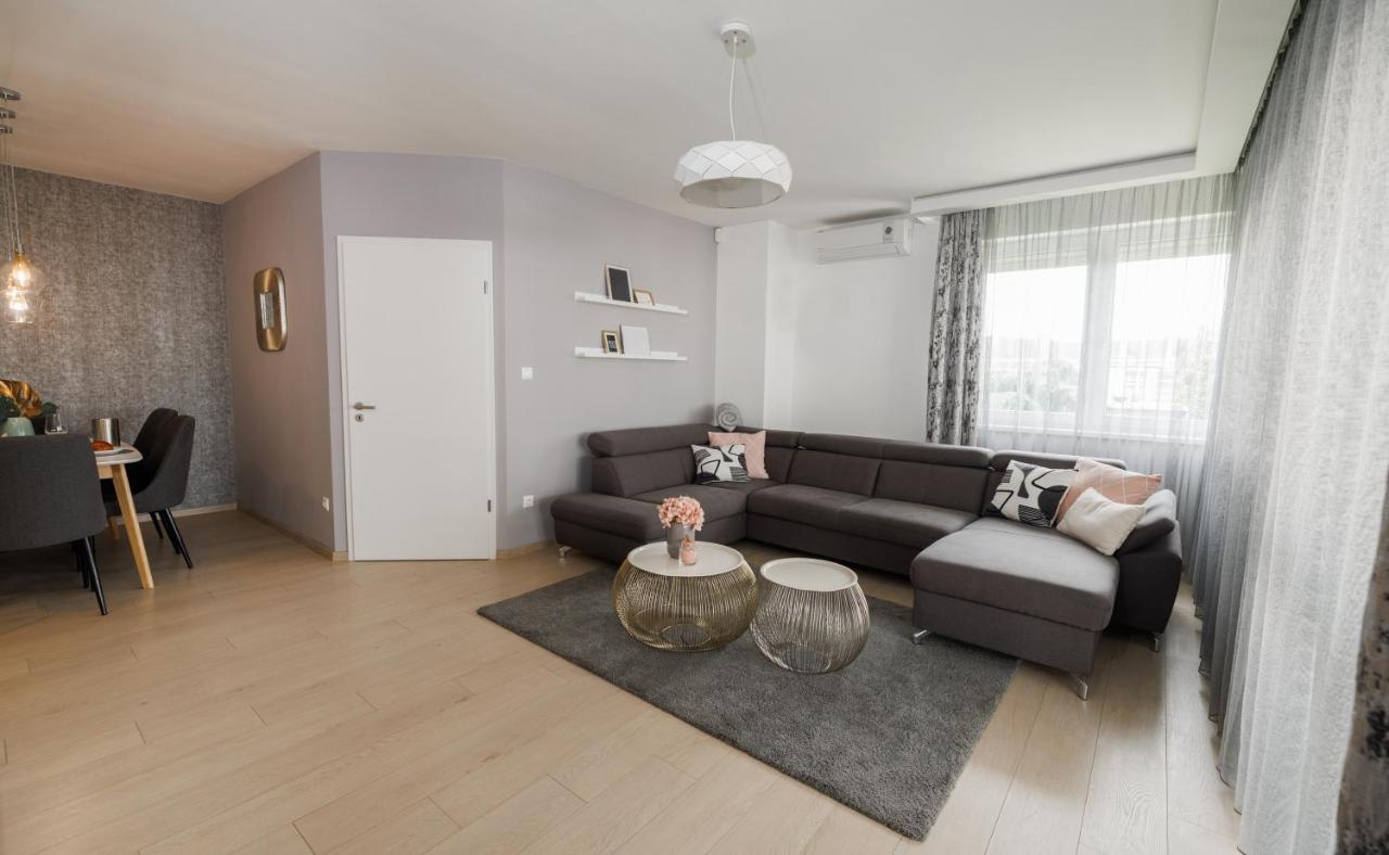 Lejlighed Penthouse Deluxe - Free Parking, Roof Garden Budapest