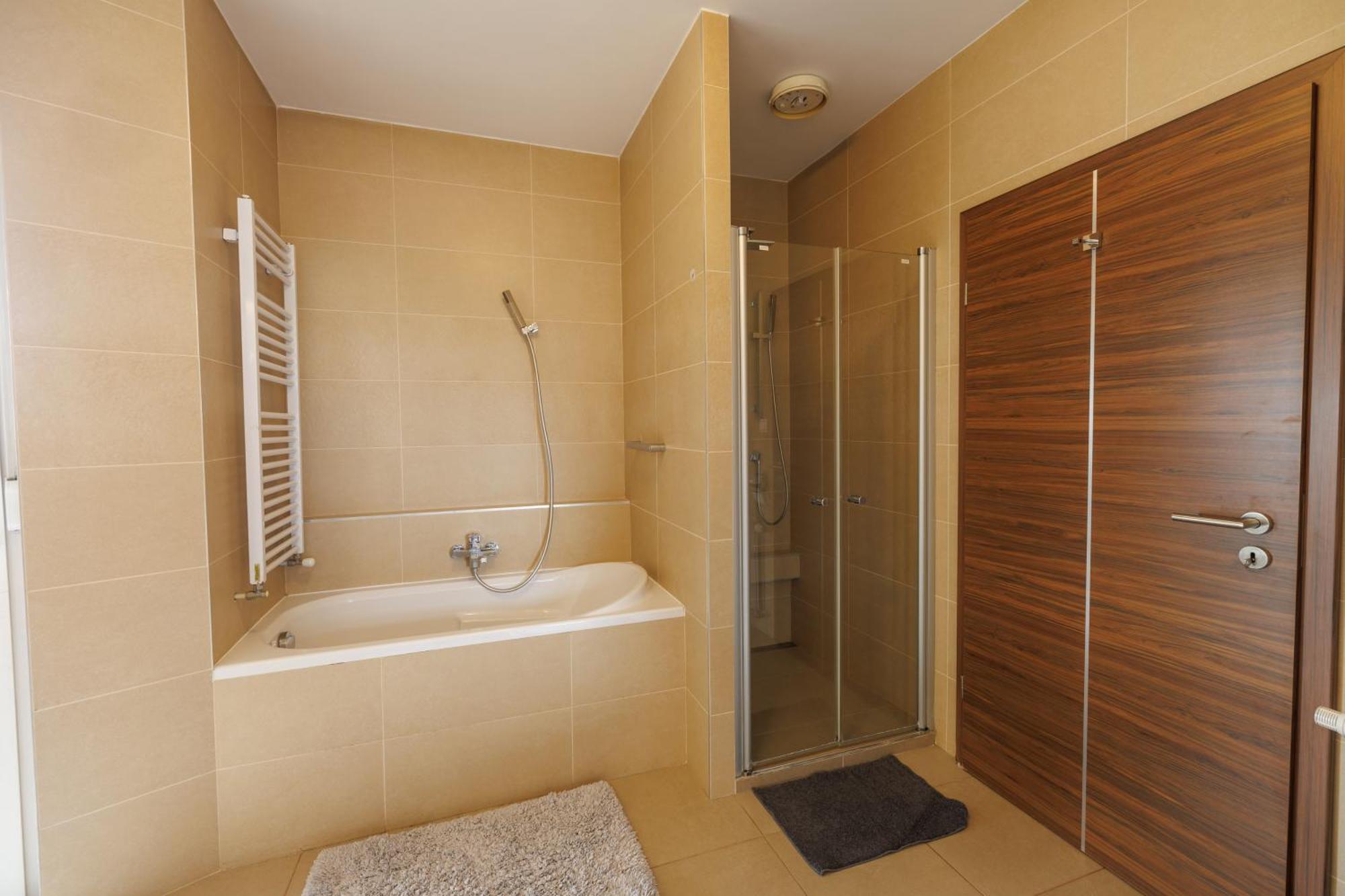 Lejlighed Penthouse Deluxe - Free Parking, Roof Garden